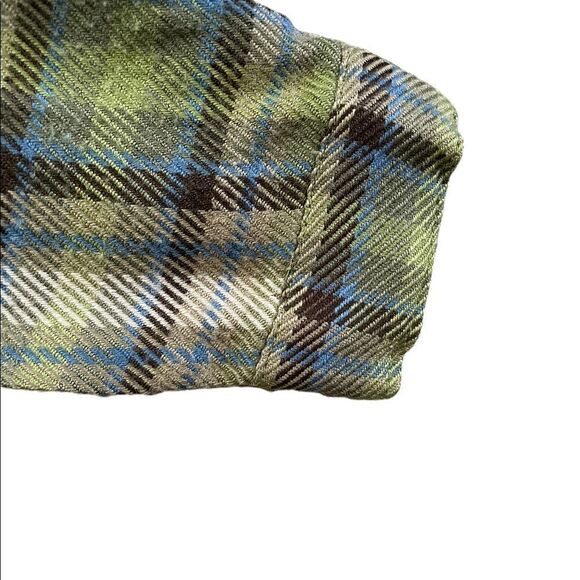 Woolrich Wool Blend Green Brown Snap Closure Plaid Flannel Women's Small - Picture 3 of 11